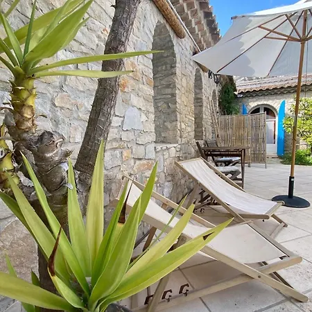 Le Patio Aux Oiseaux Oda ve Kahvaltı La Ciotat