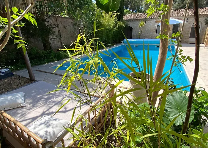 Le Patio Aux Oiseaux 4*