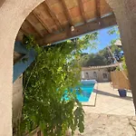 Bed & Breakfast Le Patio Aux Oiseaux 4*